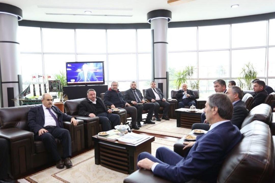 D&uuml;zce Valisi Ve Belediye Başkanından Serdivan&rsquo;a Ziyaret