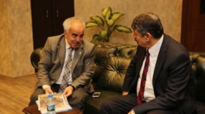 M&uuml;ft&uuml; G&uuml;nd&uuml;z, Başkan Akın&rsquo;ı Ziyaret Etti