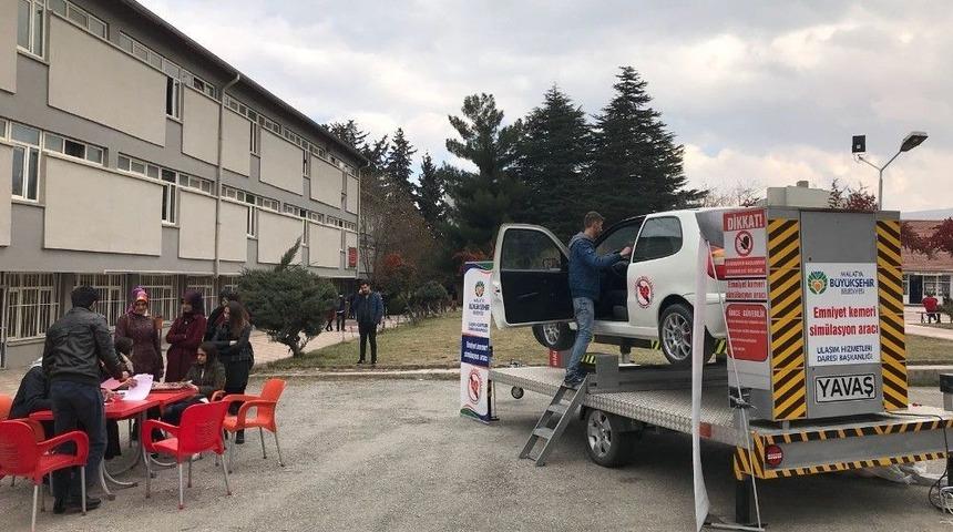 Sim&uuml;lasyonlu Emniyet Kemeri Eğitimi