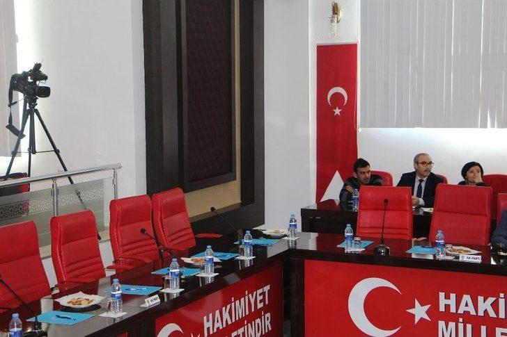 Mazeret Göstermeden Meclise Gelmediler G1