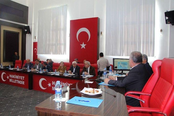 Mazeret Göstermeden Meclise Gelmediler G3