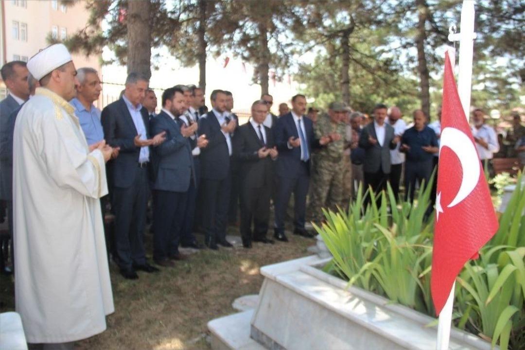 Şehit Babası Oğuz: "cumhurbaşkanımıza Bir Şey Olsaydı &Ccedil;ocuklarımız Hain Sayılırdı"