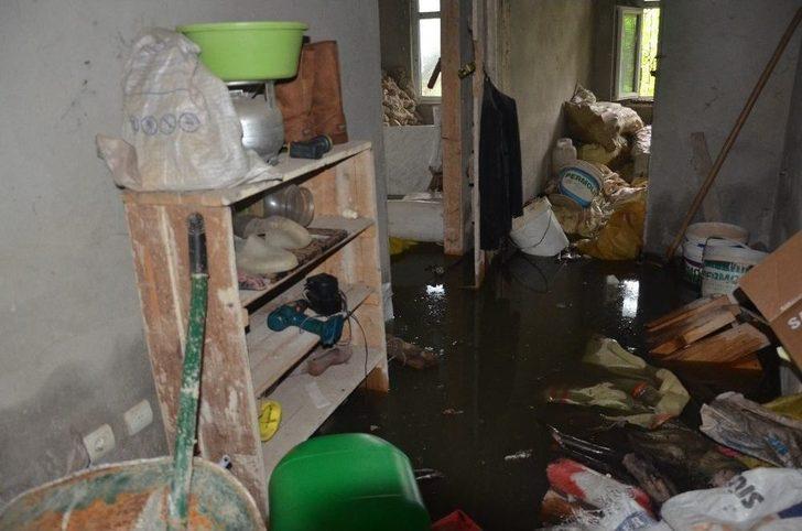 Evini Su Basan Kadın: "38 Yıllık Emeğim Çöpe Gitti” G3