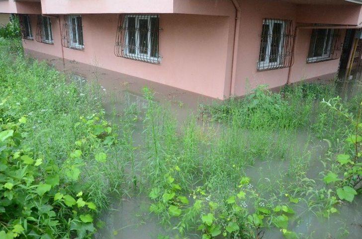 Evini Su Basan Kadın: "38 Yıllık Emeğim Çöpe Gitti” G5