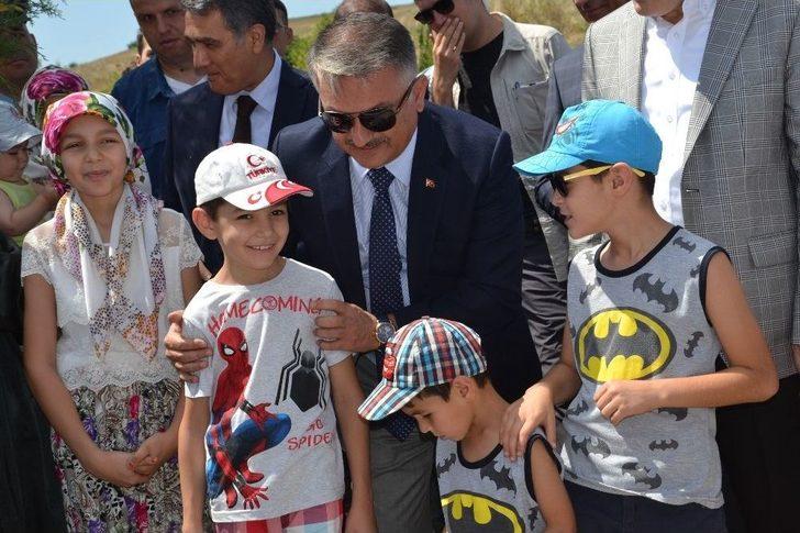 15 Temmuz Kahramanı Şehit Polis Turgut Solak Kabri Başında Anıldı G5