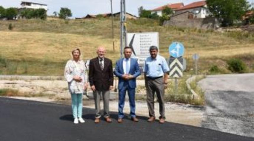 Vali Çeber, Yapımı Biten Sıcak Asfalt Yollarını İnceledi