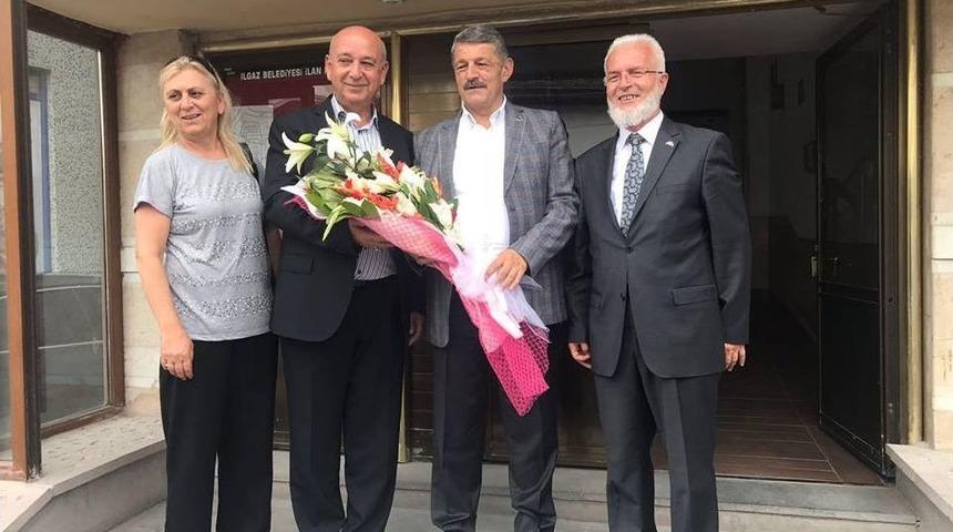 Bartın Belediye Başkanı Akın, Ilgaz Belediyesi&rsquo;ni Ziyaret Etti