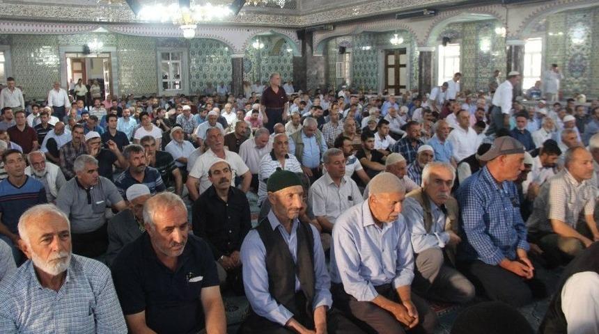 Elazığ&rsquo;da 15 Temmuz Şehitleri İ&ccedil;in Mevlit Okutuldu