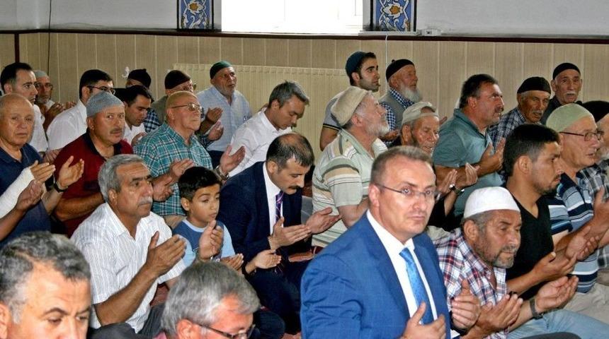 15 Temmuz Şehitleri İ&ccedil;in Dua Edildi