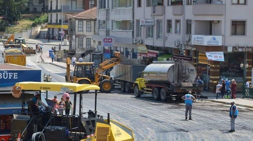 Asfalt &Ccedil;alışmaları T&uuml;m Hızıyla S&uuml;r&uuml;yor