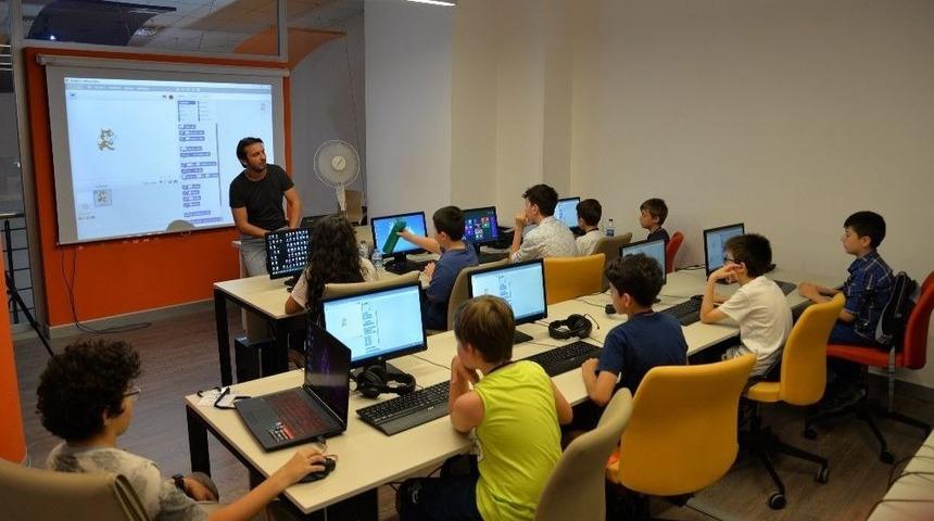 Bilimle İ&ccedil; İ&ccedil;e Alternatif Yaz Tatili