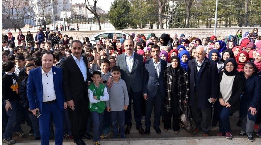 Başkan Altay: "&uuml;lkemiz İ&ccedil;in Yapılacak En Faydalı İş, Kendimizi Daha &Ccedil;ok Geliştirmektir"