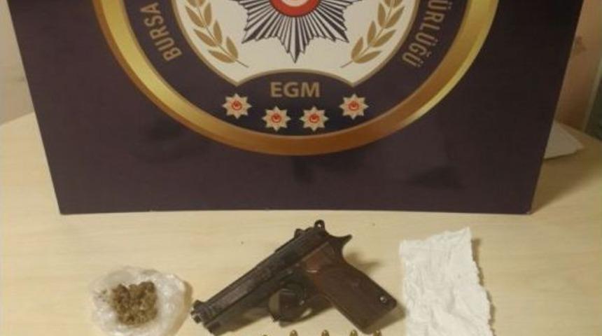 Bursa&rsquo;da Uyuşturucu Operasyonu: 9 G&ouml;zaltı