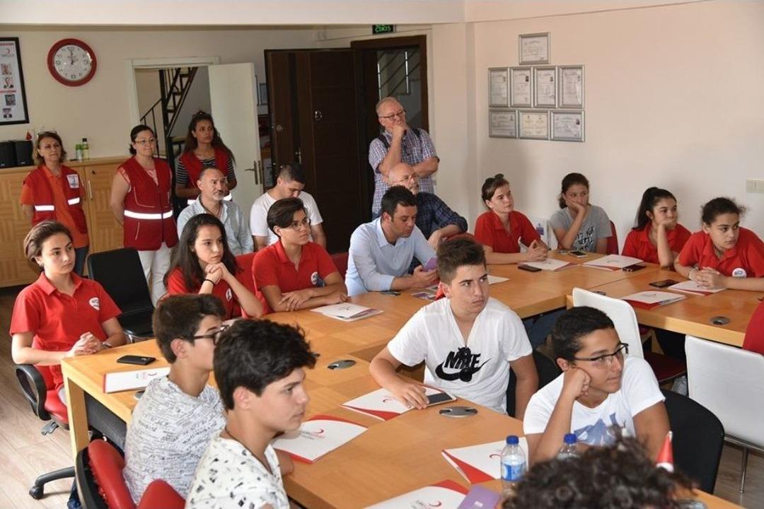 &Ccedil;bsk Sporcularına İlk Yardım Eğitimi