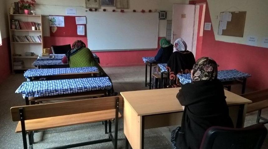 Sincik İl&ccedil;esinde Okuma Yazma Seferberliği