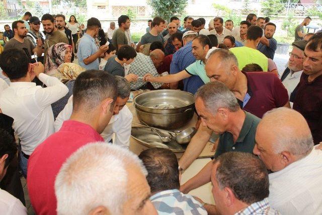 Van’da 15 Temmuz Şehitleri İçin Mevlit Okutuldu