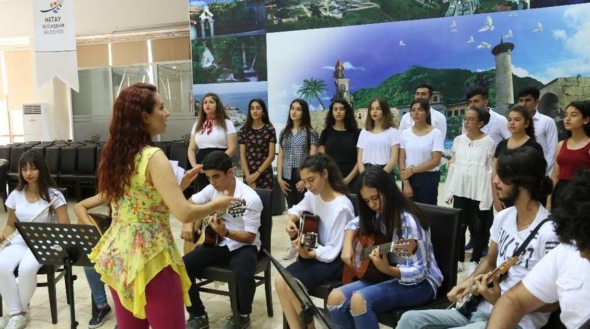 Acapella Kursiyerleri Dev Konsere Hazırlanıyor