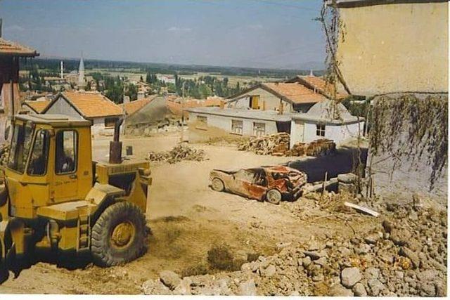 Isparta’da 23 Yıl Önceki Sel Felaketinde Hayatını Kaybeden 74 Kişi Dualarla Anıldı