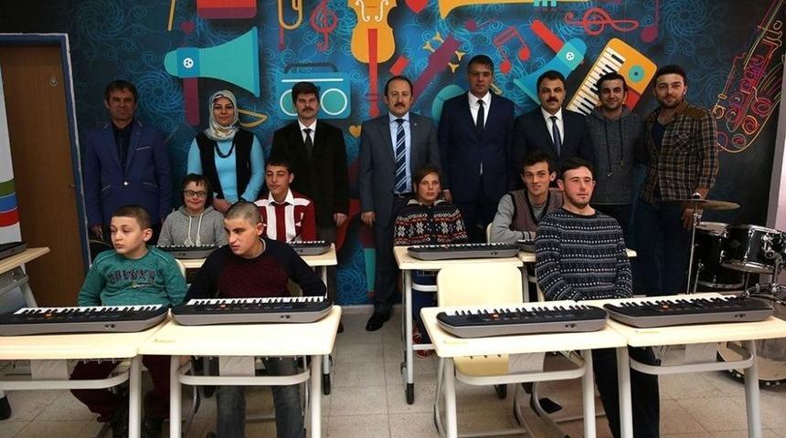 Sanat At&ouml;lyelerin A&ccedil;ılışı Yapıldı