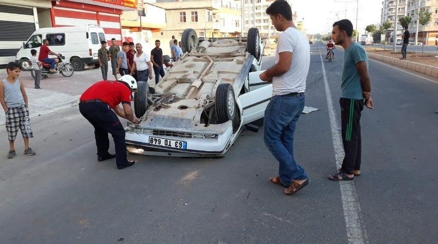 Ak&ccedil;akale&rsquo;de Trafik Kazası: 2 Yaralı