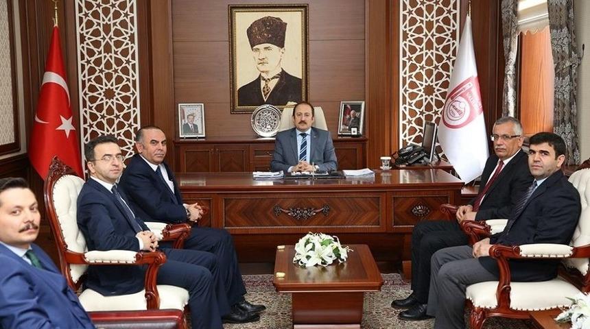 Defterdarlık Heyeti Vali Pehlivan&rsquo;ı Ziyaret Etti