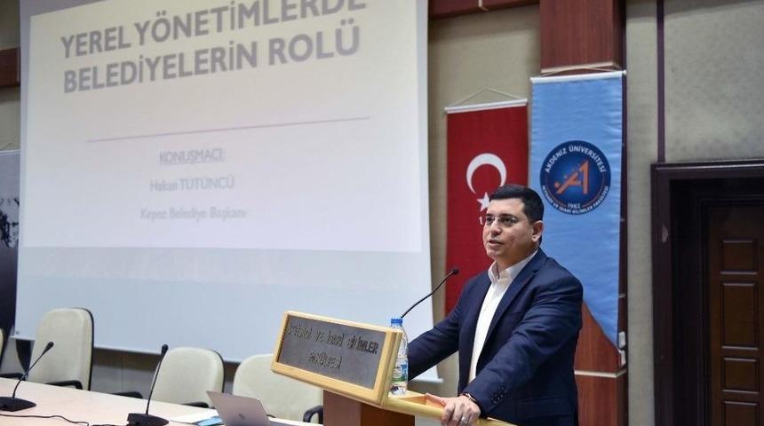 T&uuml;t&uuml;nc&uuml;, &Ouml;ğrencilere Yerel Y&ouml;netimleri Anlattı