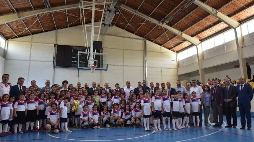 Taşk&ouml;pr&uuml; Belediyesi Yaz Spor Okulları Başladı