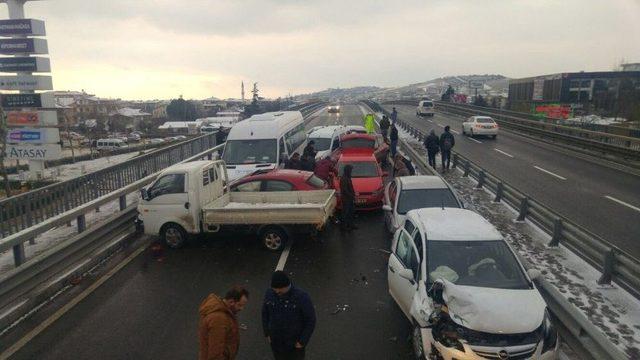 Yalova’da Zincirleme Trafik Kazası