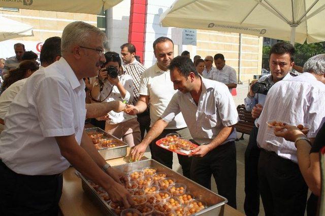 Adliyede 15 Temmuz Şehitleri İçin Lokma Dağıtıldı