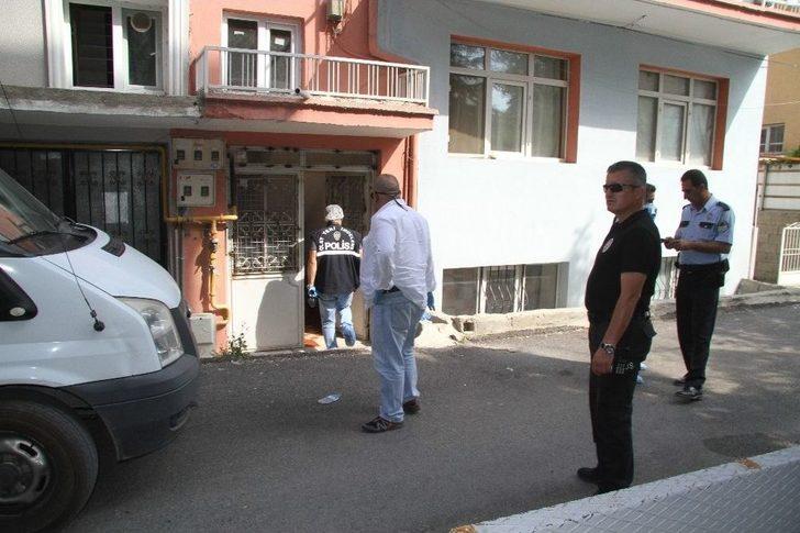 Üniversite Öğrencisi Kaldığı Apartta Ölü Olarak Bulundu G5