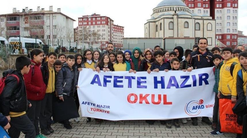 Bing&ouml;l&rsquo;de &Ouml;ğrencilere Afet Eğitimi Verildi