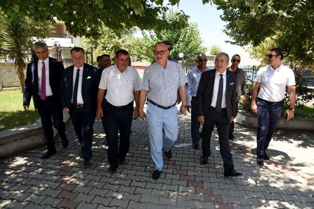 Turgut &Ouml;zal Mahallesi Sakinlerinden Başkan Erg&uuml;n&rsquo;e Teşekk&uuml;r