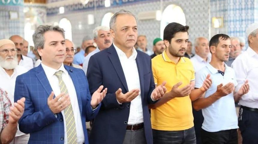 Başkan &Uuml;&ccedil;ok: &ldquo;hainleri Unutmayacağımızı G&ouml;stermek İ&ccedil;in Meydanlarda Olacağız&rdquo;