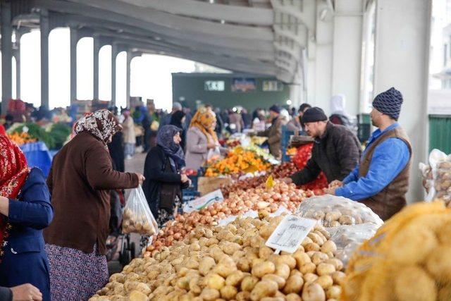 Pazarcı Esnafından Fadıloğlu’na Teşekkür