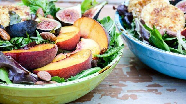 İncirli Bademli Salata