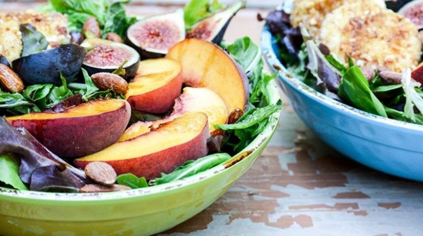 İncirli Bademli Salata