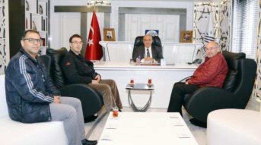 İşitme Engelliler Futbol Takımı Başkan Kutlu&rsquo;yla Bir Araya Geldi