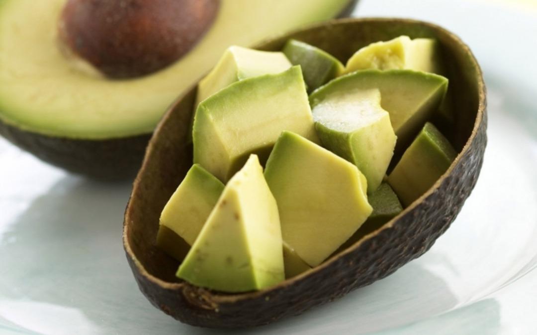 Avokado Salatası