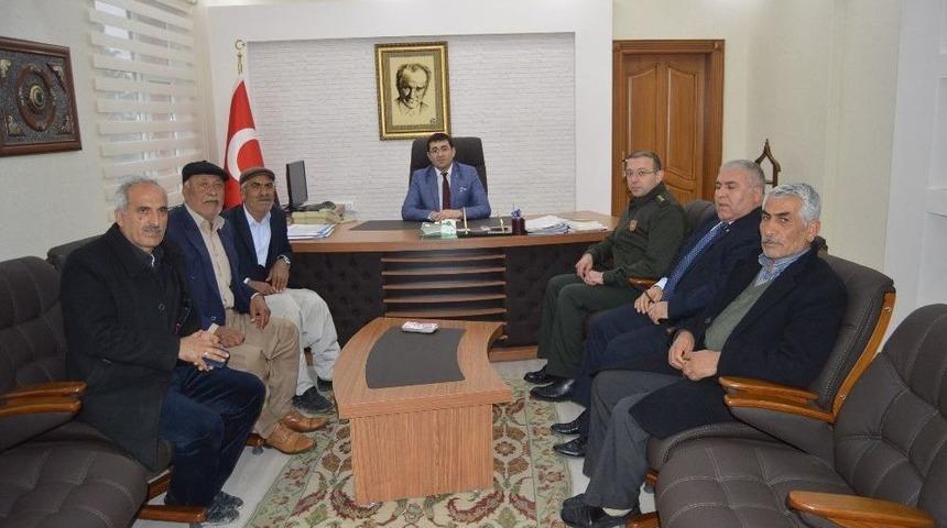 Besnili Yaşlılardan &Ouml;rnek Davranış