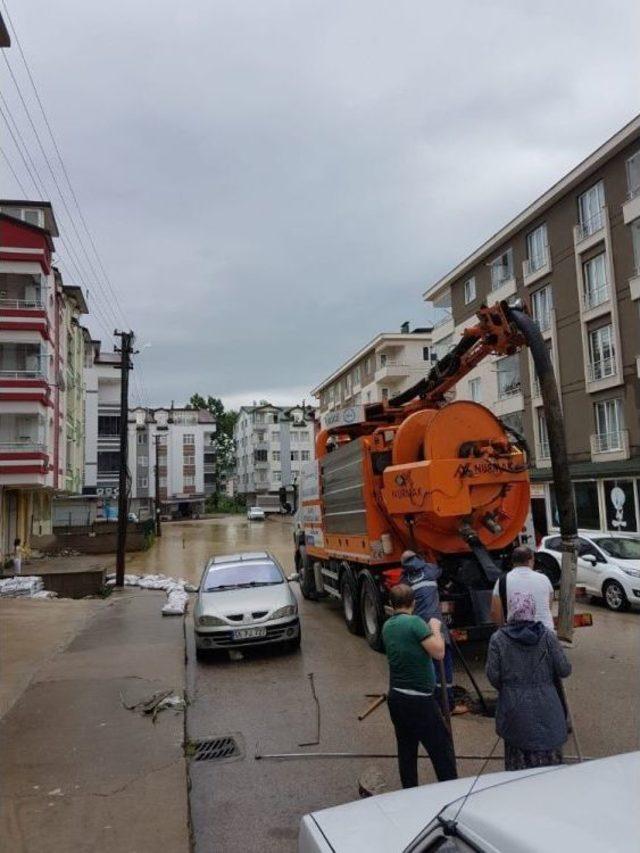 Ordu’da 104 Konut Ve İş Yerini Su Bastı, Dereler Doldu Taştı