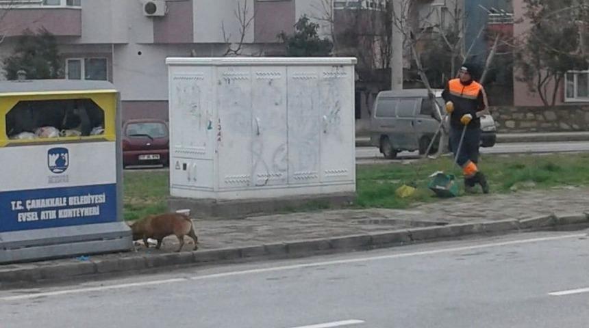 Temizlik İş&ccedil;isinden Anlamlı Davranış