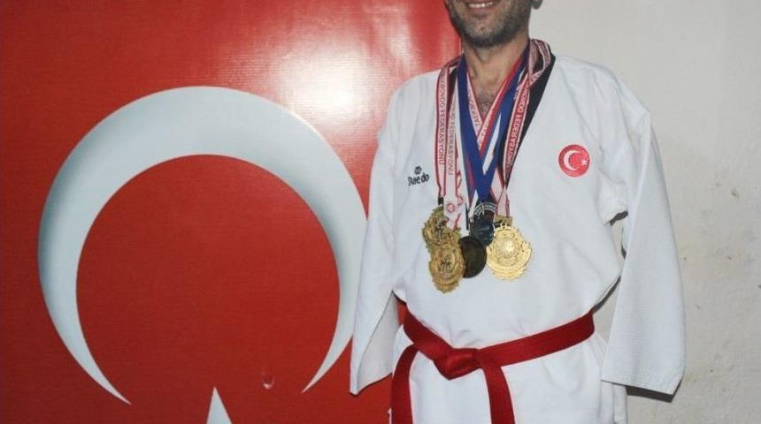 Kolları Olmadan Taekwondo Şampiyonu Oldu