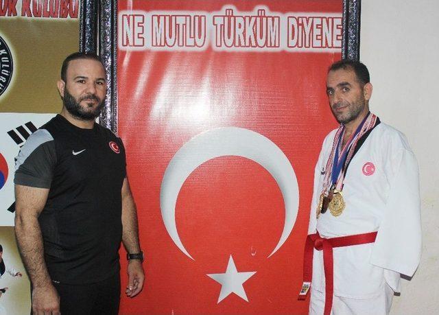 Kolları Olmadan Taekwondo Şampiyonu Oldu