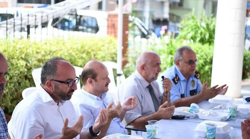 Kartepe’de Şehitler İçin Mevlidi Şerif Okutuldu