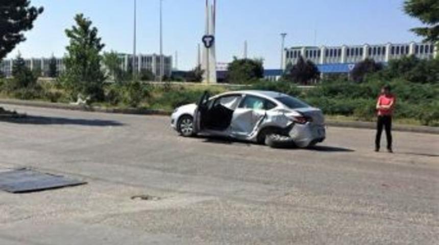 Eskişehir&rsquo;de Trafik Kazası: 2 Yaralı