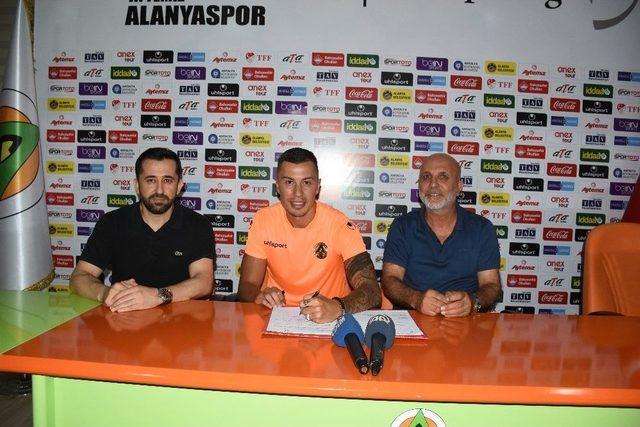 Alanyaspor, 6 Transferin 5’ini Bonservissiz Gerçekleştirdi