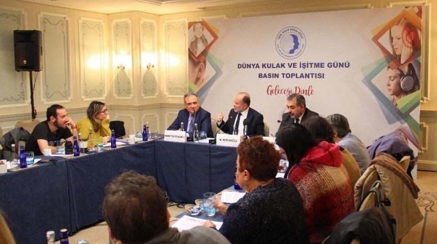 &rsquo;&rsquo;&ccedil;ocuklar G&uuml;nde 1 Saatten Fazla Kulaklık Kullanmasın&rsquo;&rsquo;