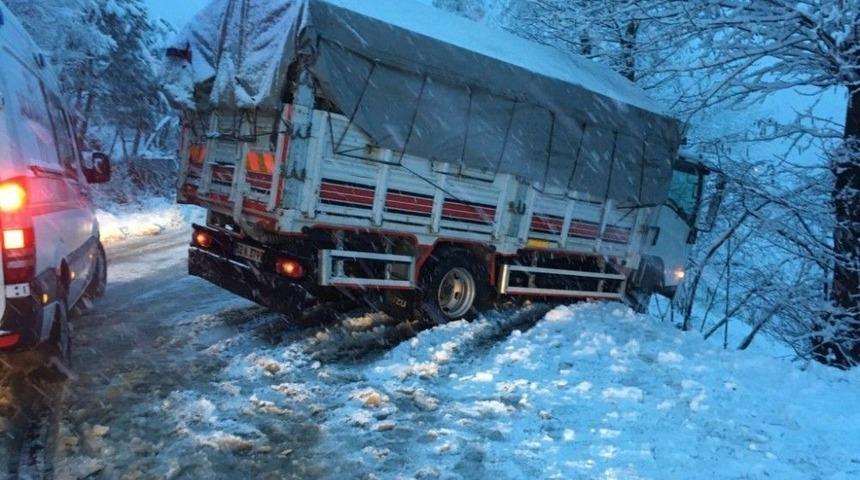 Pazarcılar &Ouml;l&uuml;mden D&ouml;nd&uuml;