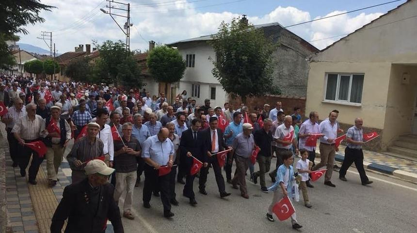 15 Temmuz Şehitleri İ&ccedil;in Y&uuml;r&uuml;d&uuml;ler