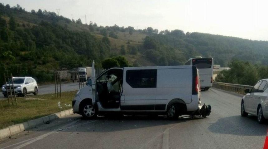Samsun&rsquo;da Trafik Kazası: 2 &Ouml;l&uuml;, 9 Yaralı